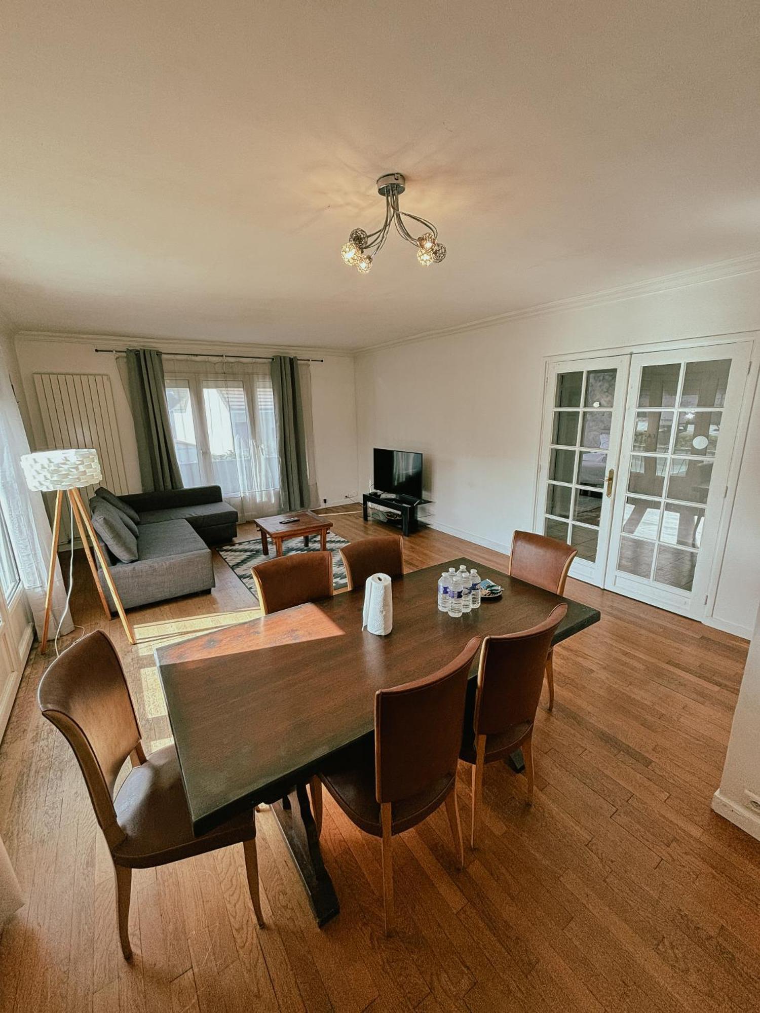 Duplex Avec Jardin - Proche Paris - Disneyland - Rer - 누와시 르 그헝 외부 사진